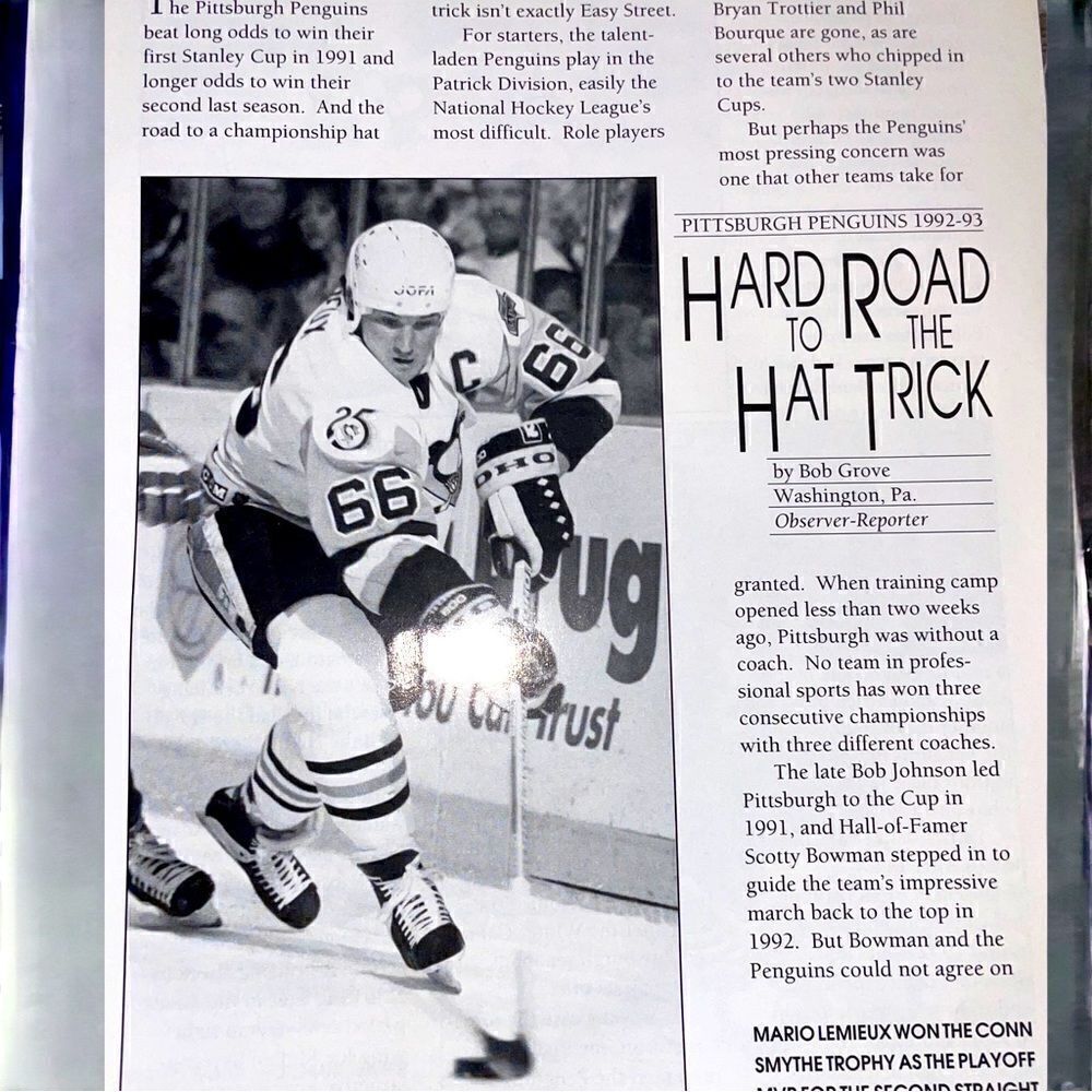 2002 Signed Autographed LA Kings Hockey Program - Picture 3 of 10